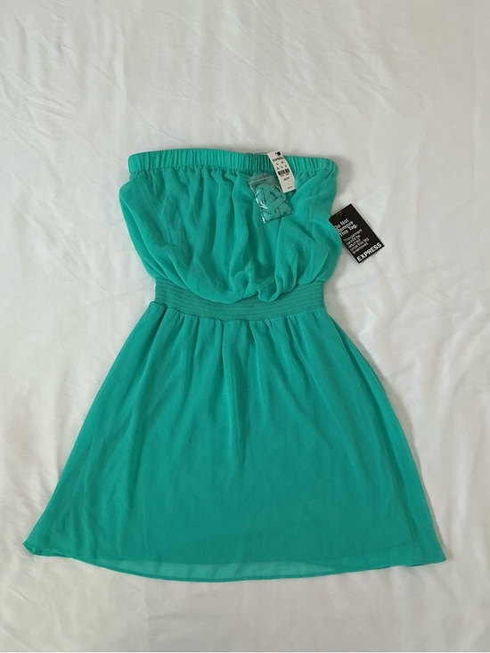 Express Dresses & Skirts - Express Strapless Turquoise Dress NWT Size XS Flowy Elastic Waist